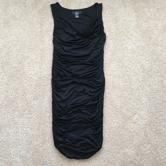 loved by heidi klum Dresses & Skirts - 💕2xHP💕 EUC ruched sides sleeveless dress
